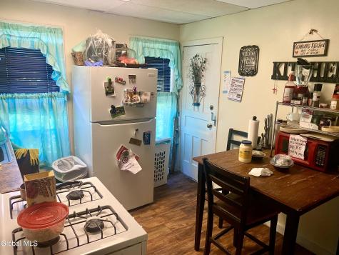 79 Robinson Street Schenectady NY 12304