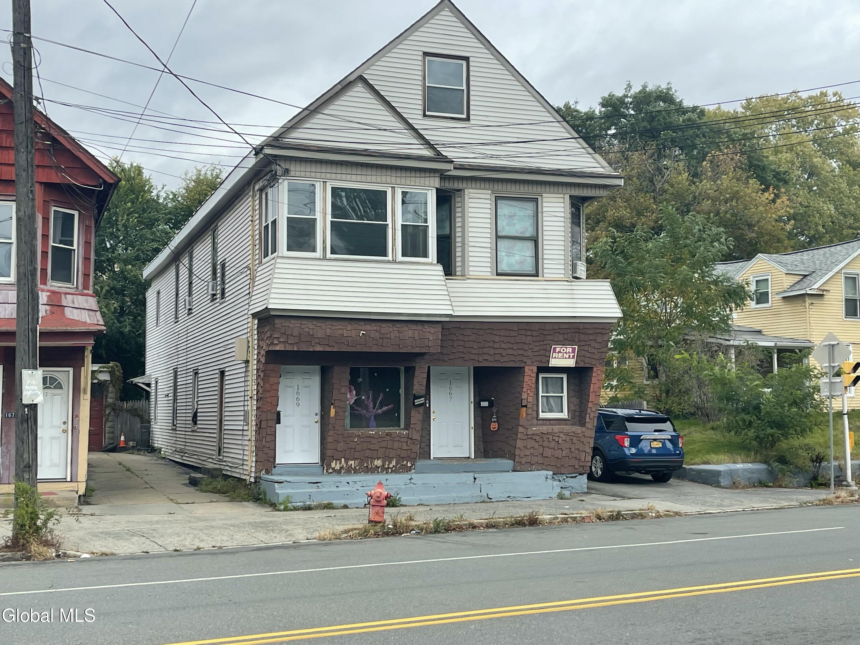 1667 Broadway Schenectady NY 12306