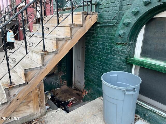 284 Lark Street Albany NY 12210