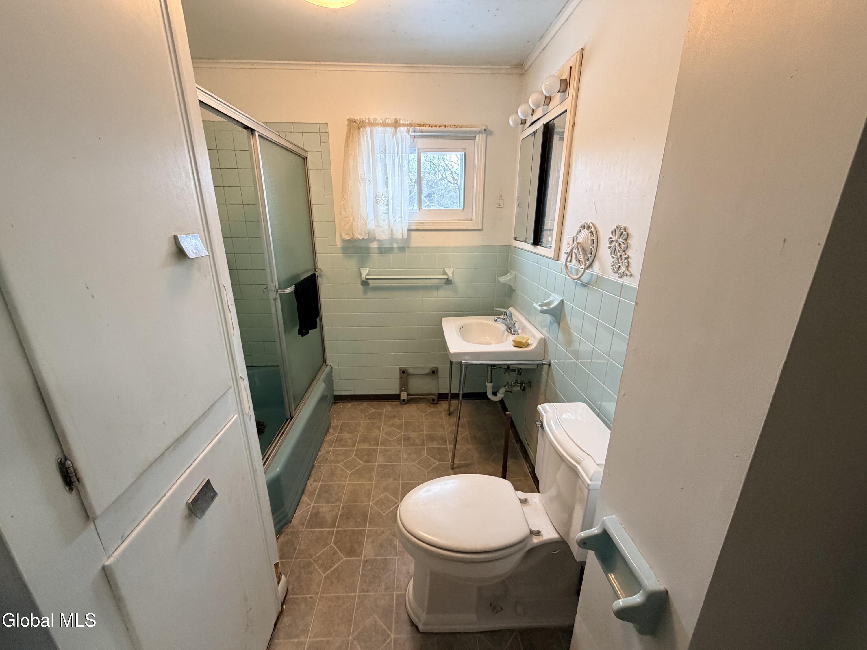 20 Franklin Street Gloversville NY 12078