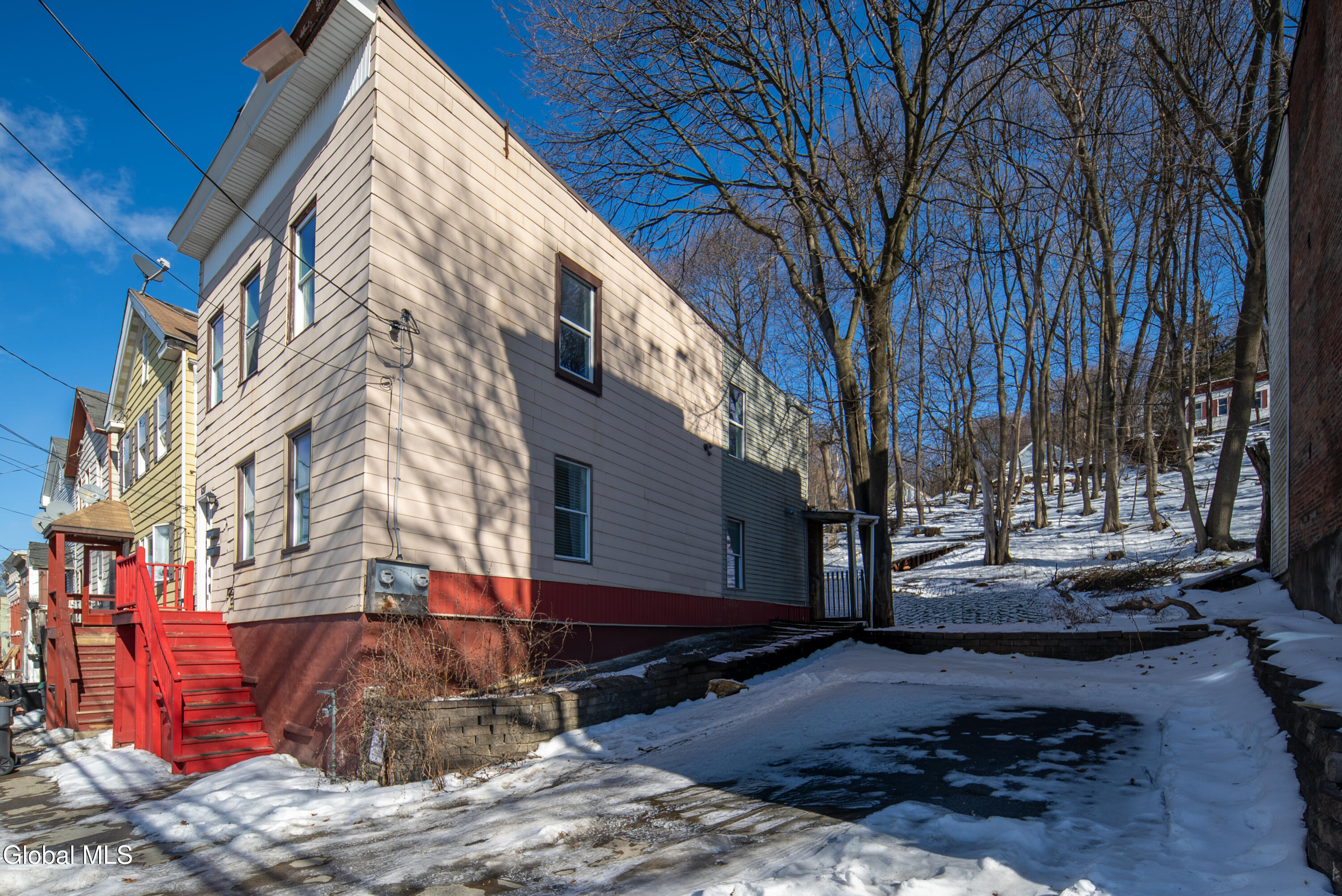 628 4th Street Troy NY 12180