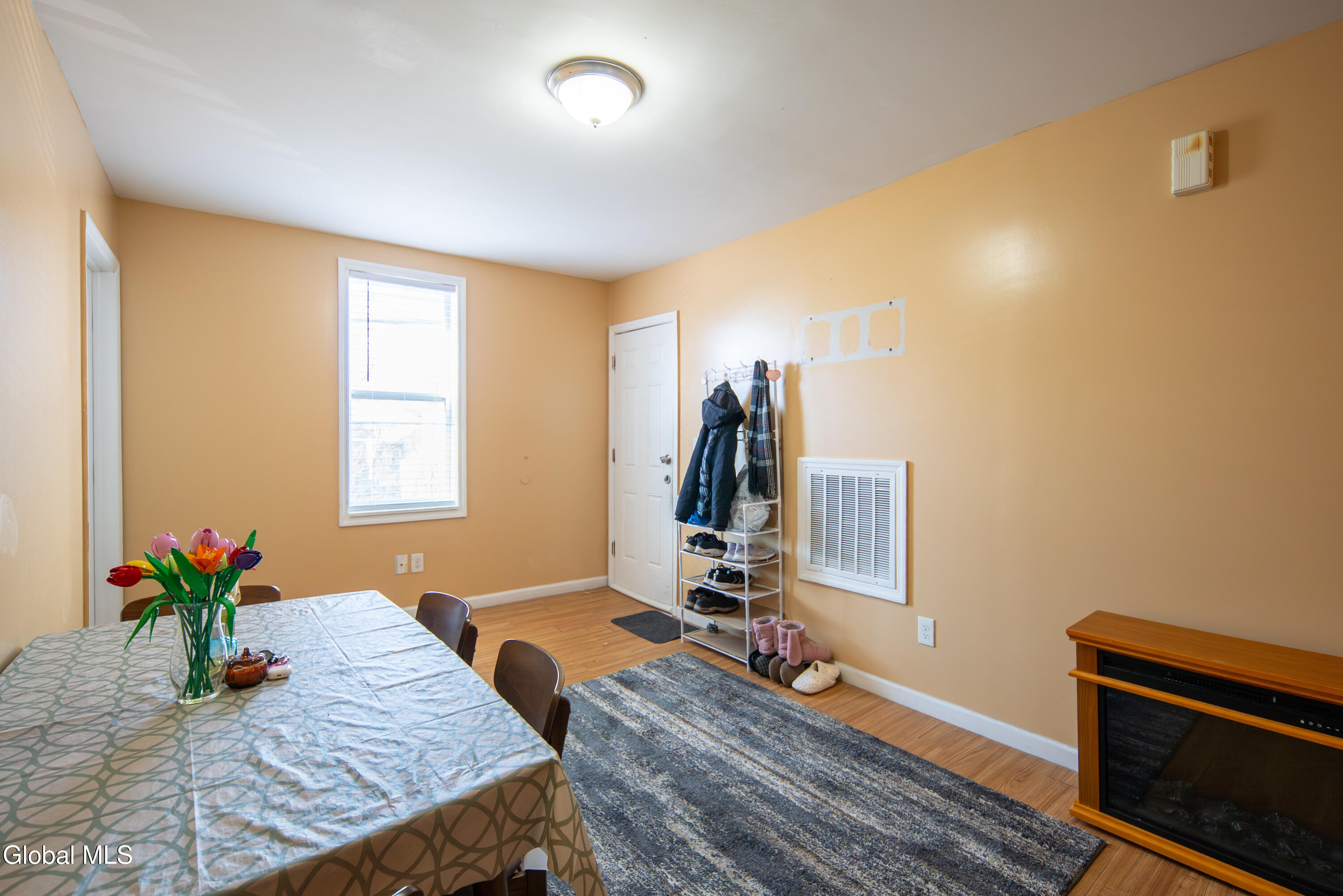 628 4th Street Troy NY 12180