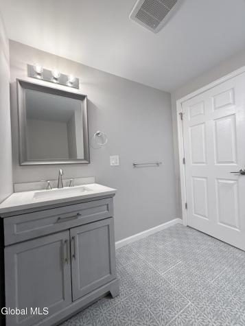 2215-2217 5th Avenue Troy NY 12180