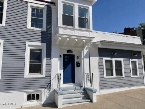 2215-2217 5th Avenue Troy NY 12180