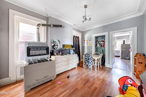 3074 6th Avenue Troy NY 12180