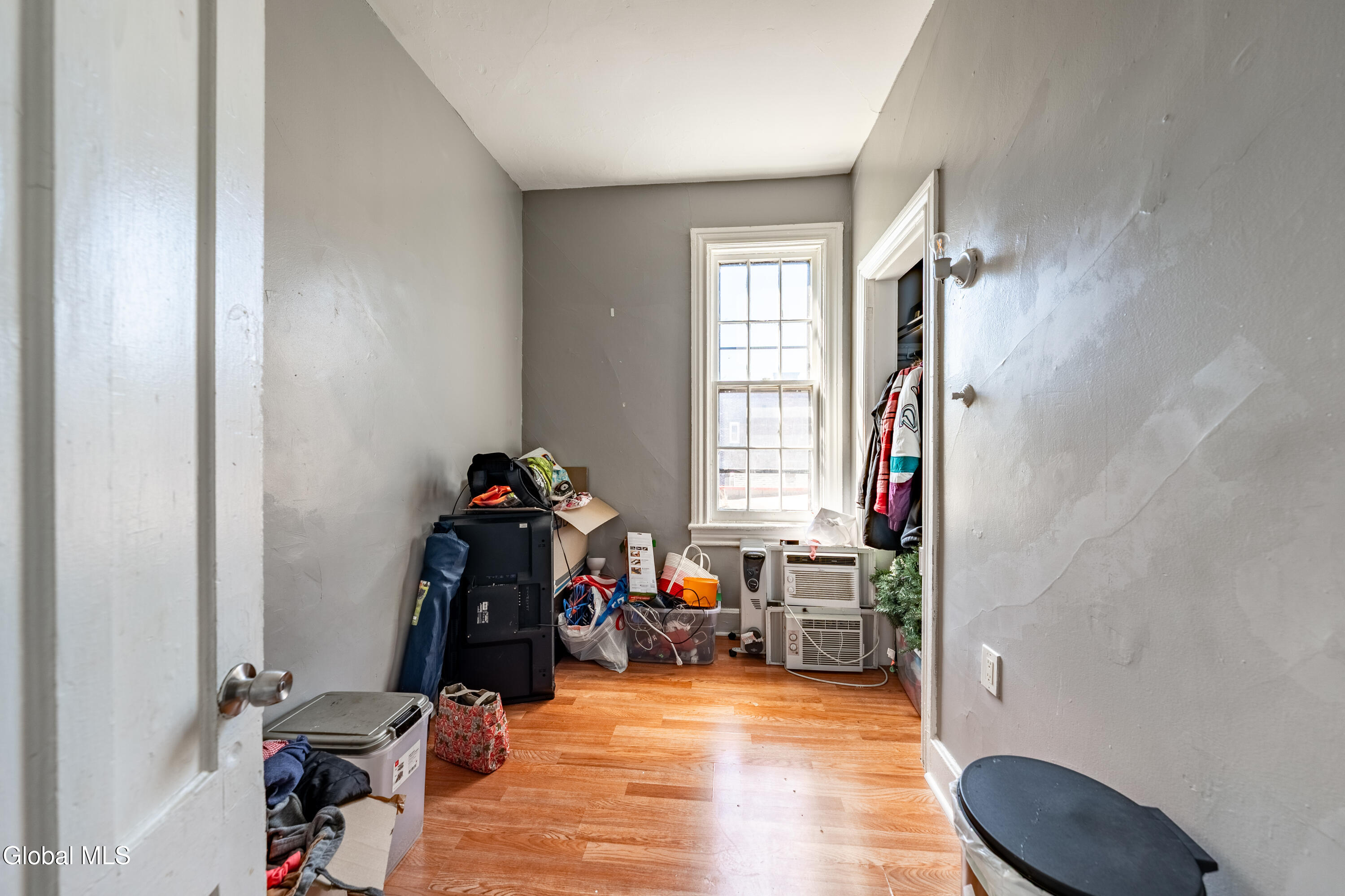 3074 6th Avenue Troy NY 12180