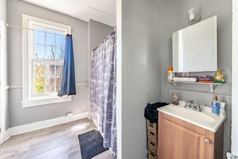 3074 6th Avenue Troy NY 12180