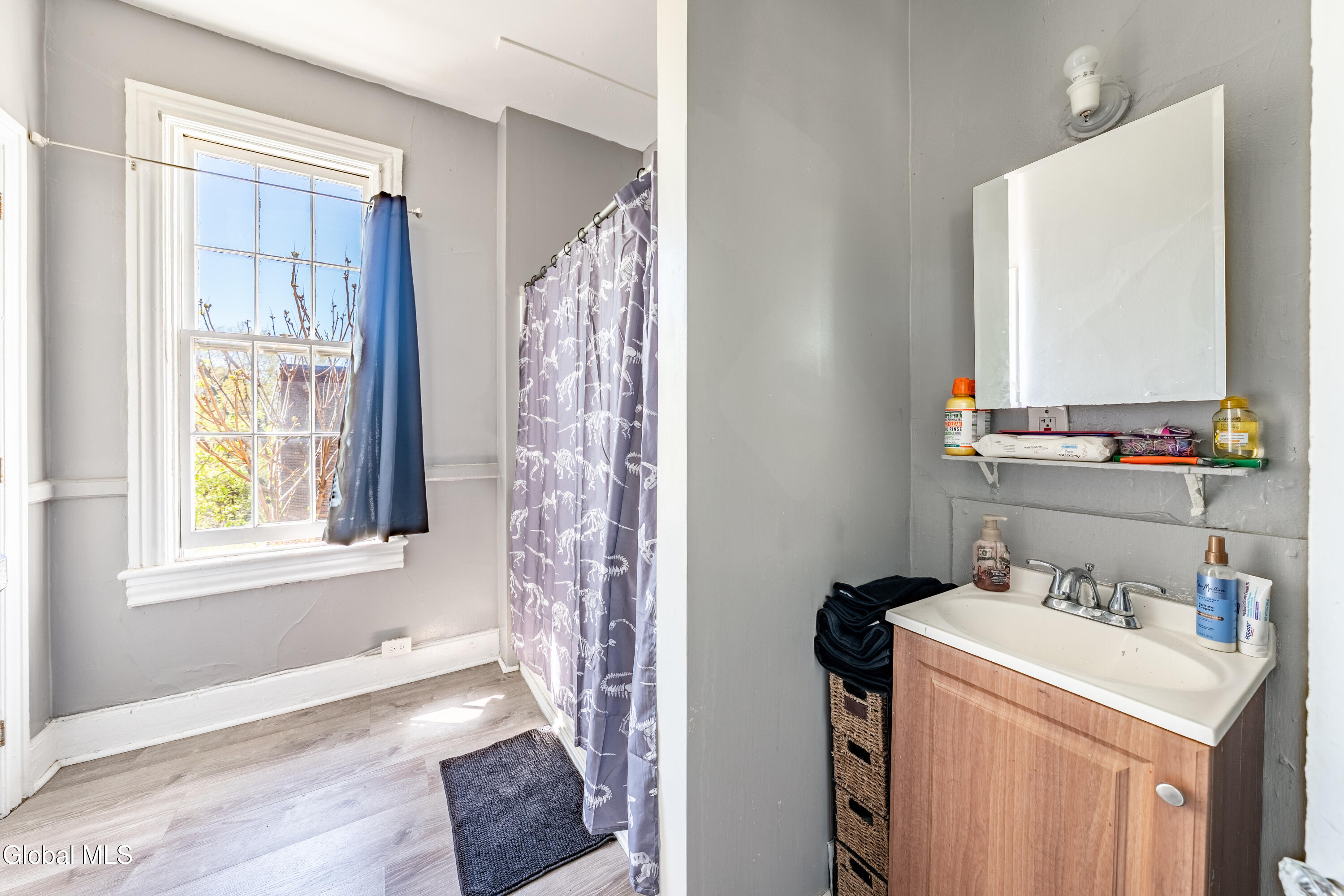 3074 6th Avenue Troy NY 12180