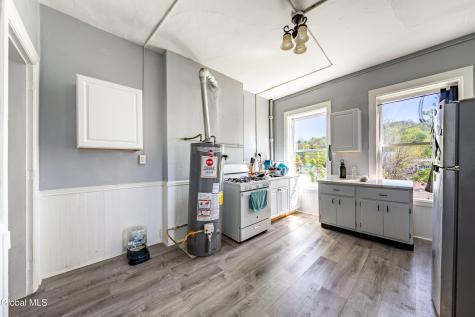 3074 6th Avenue Troy NY 12180