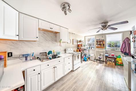 3074 6th Avenue Troy NY 12180