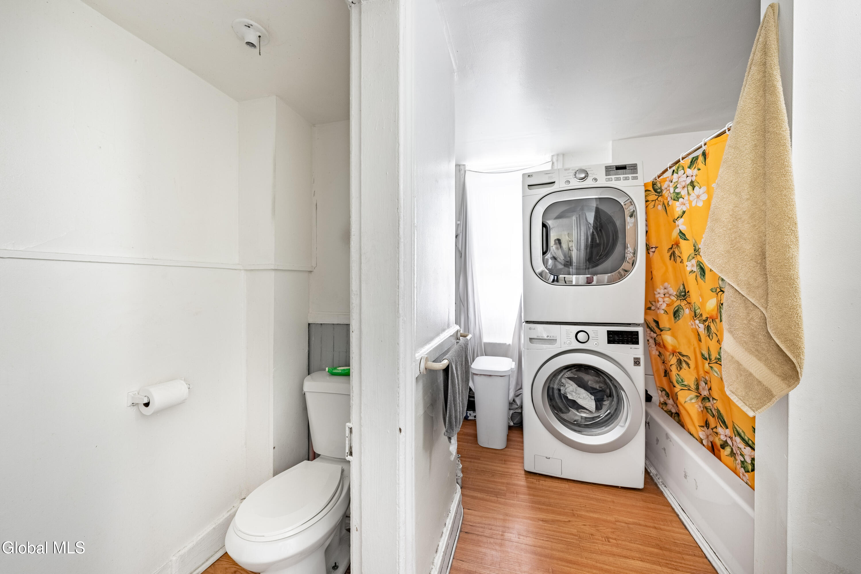 3074 6th Avenue Troy NY 12180