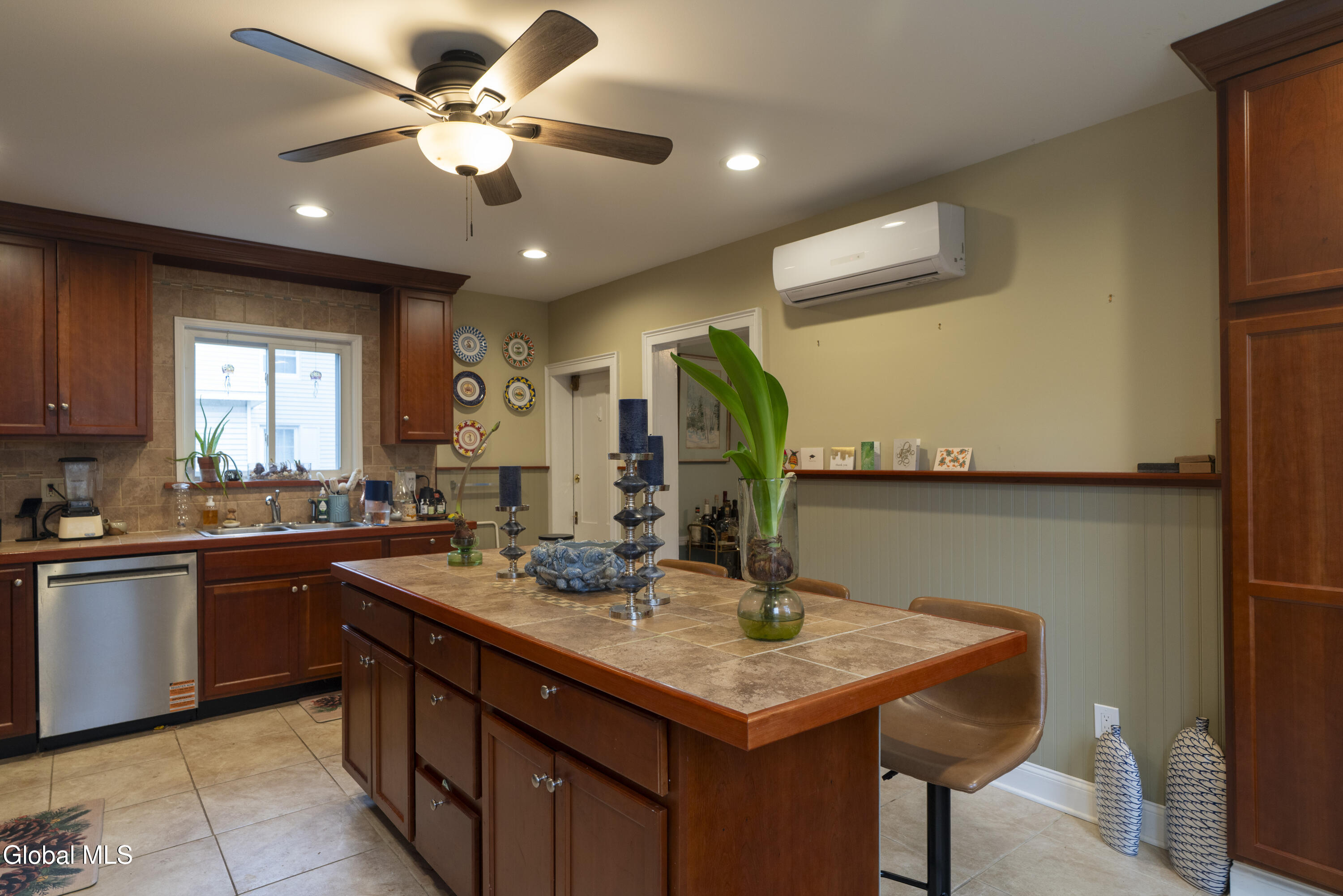 107 Lake Avenue Saratoga Springs NY 12866