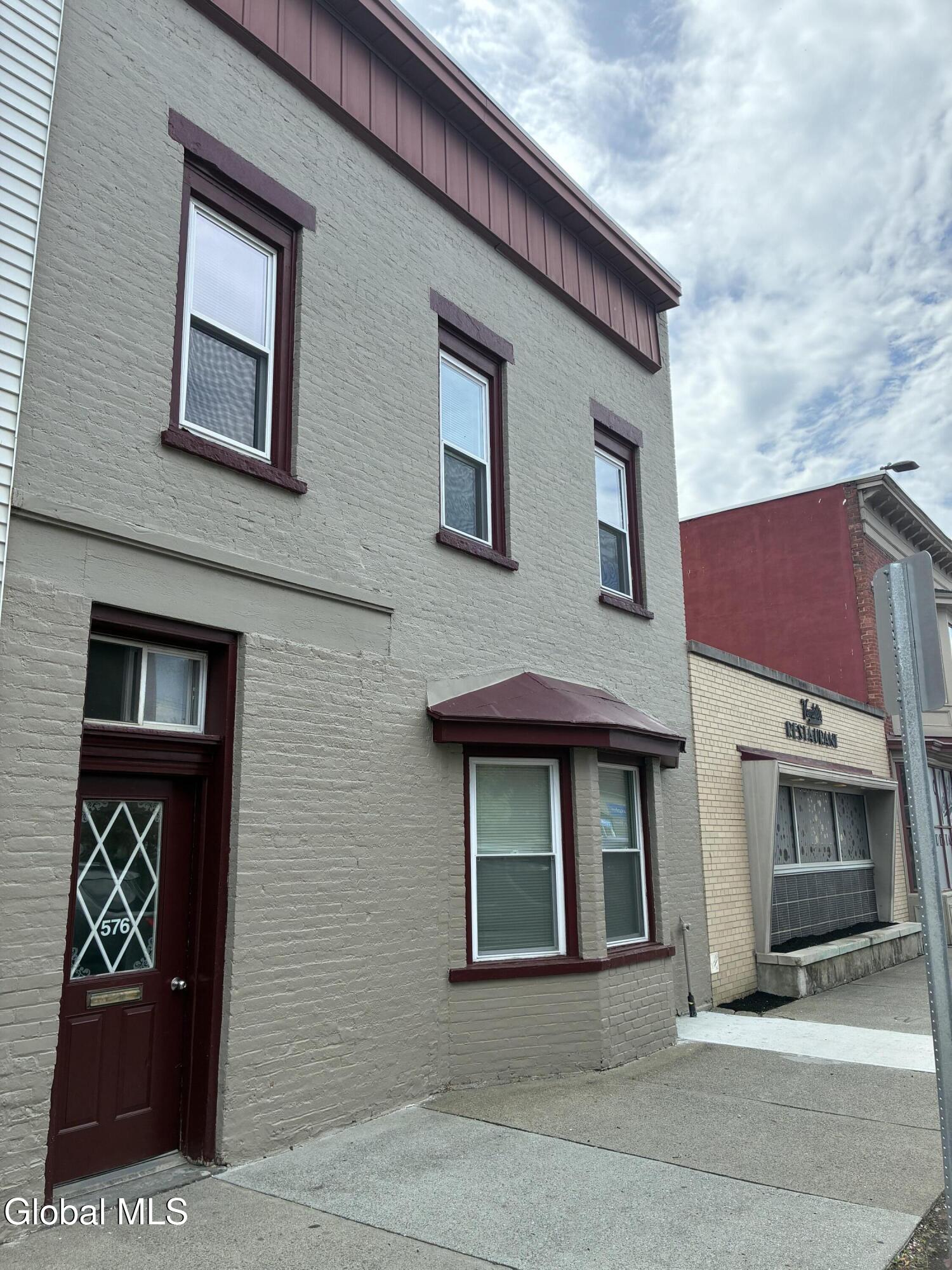 576 2nd Avenue Troy NY 12182