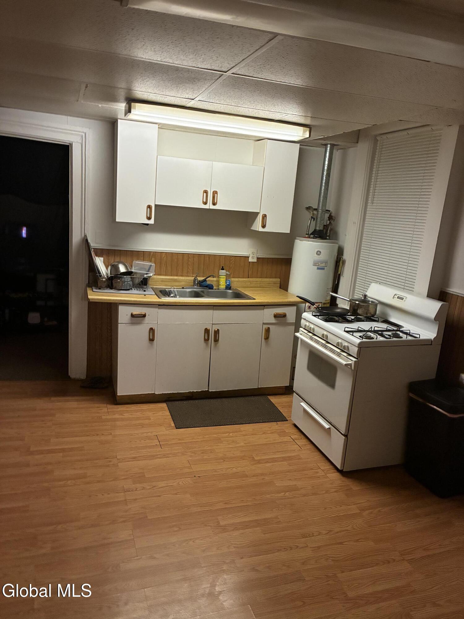 576 2nd Avenue Troy NY 12182