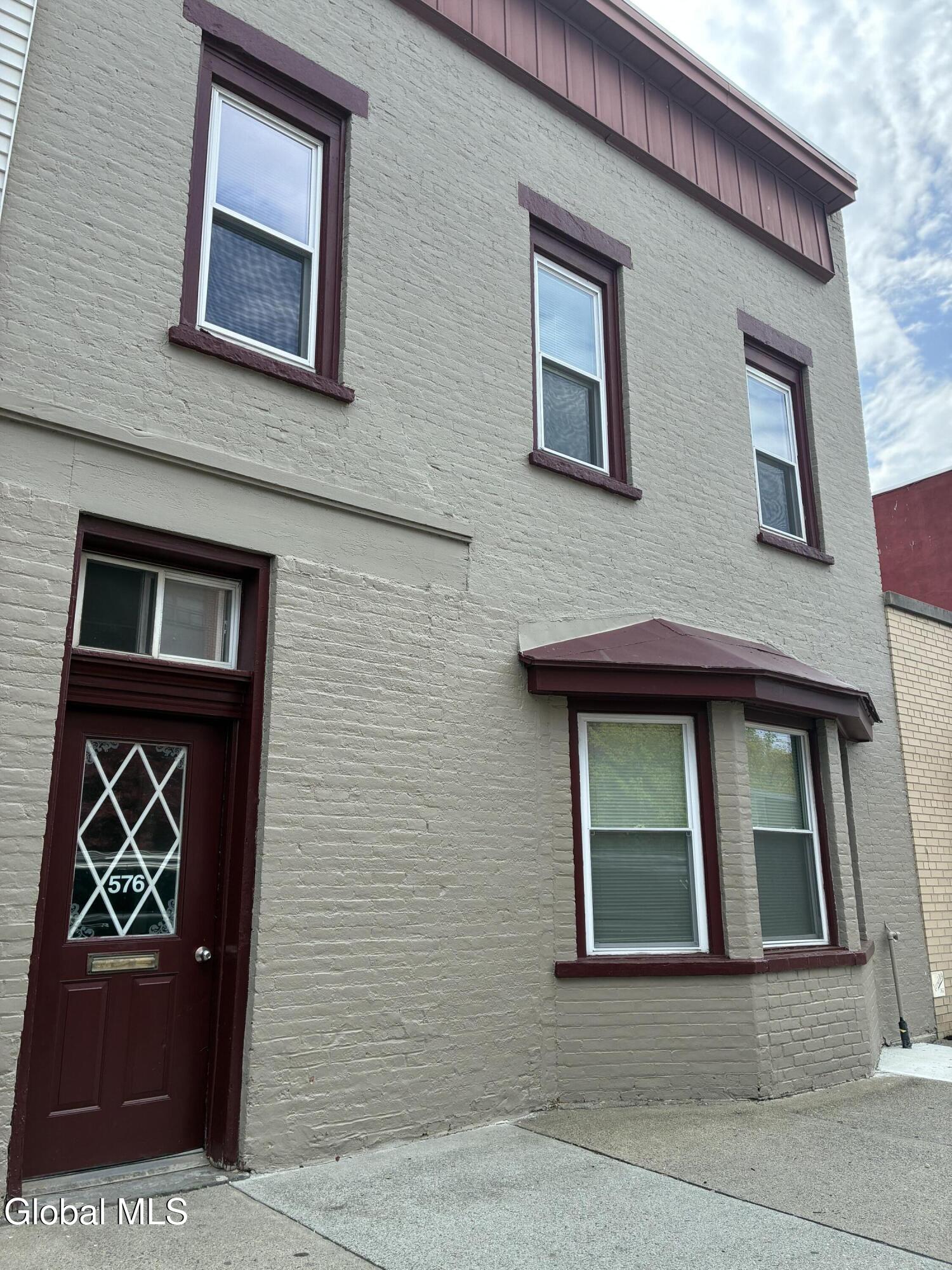 576 2nd Avenue Troy NY 12182