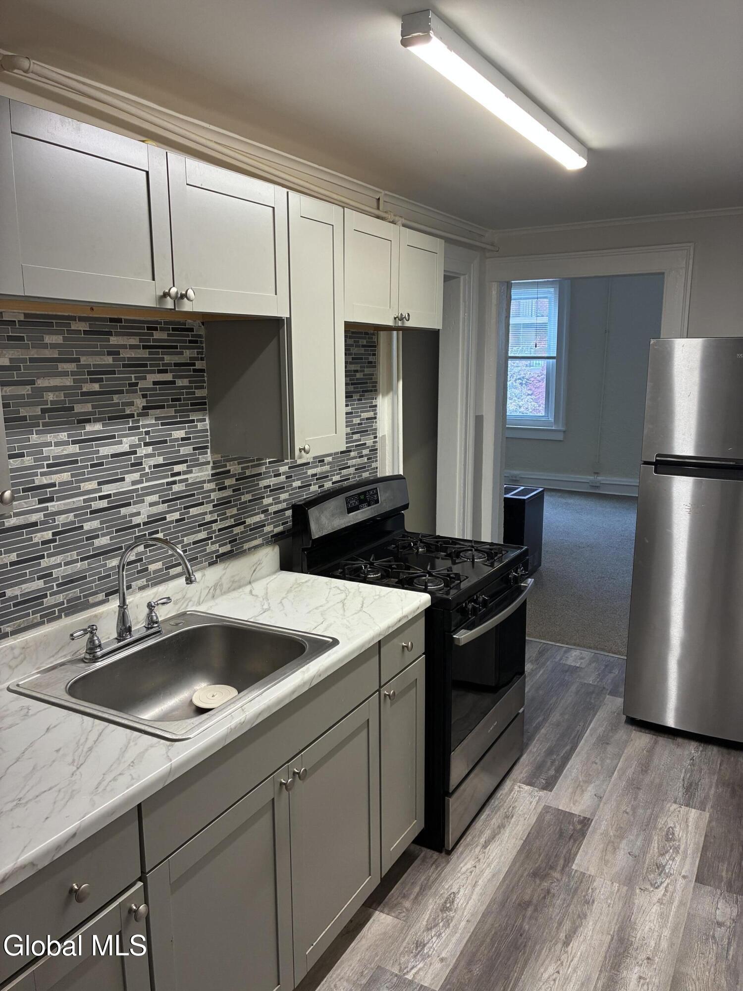 576 2nd Avenue Troy NY 12182