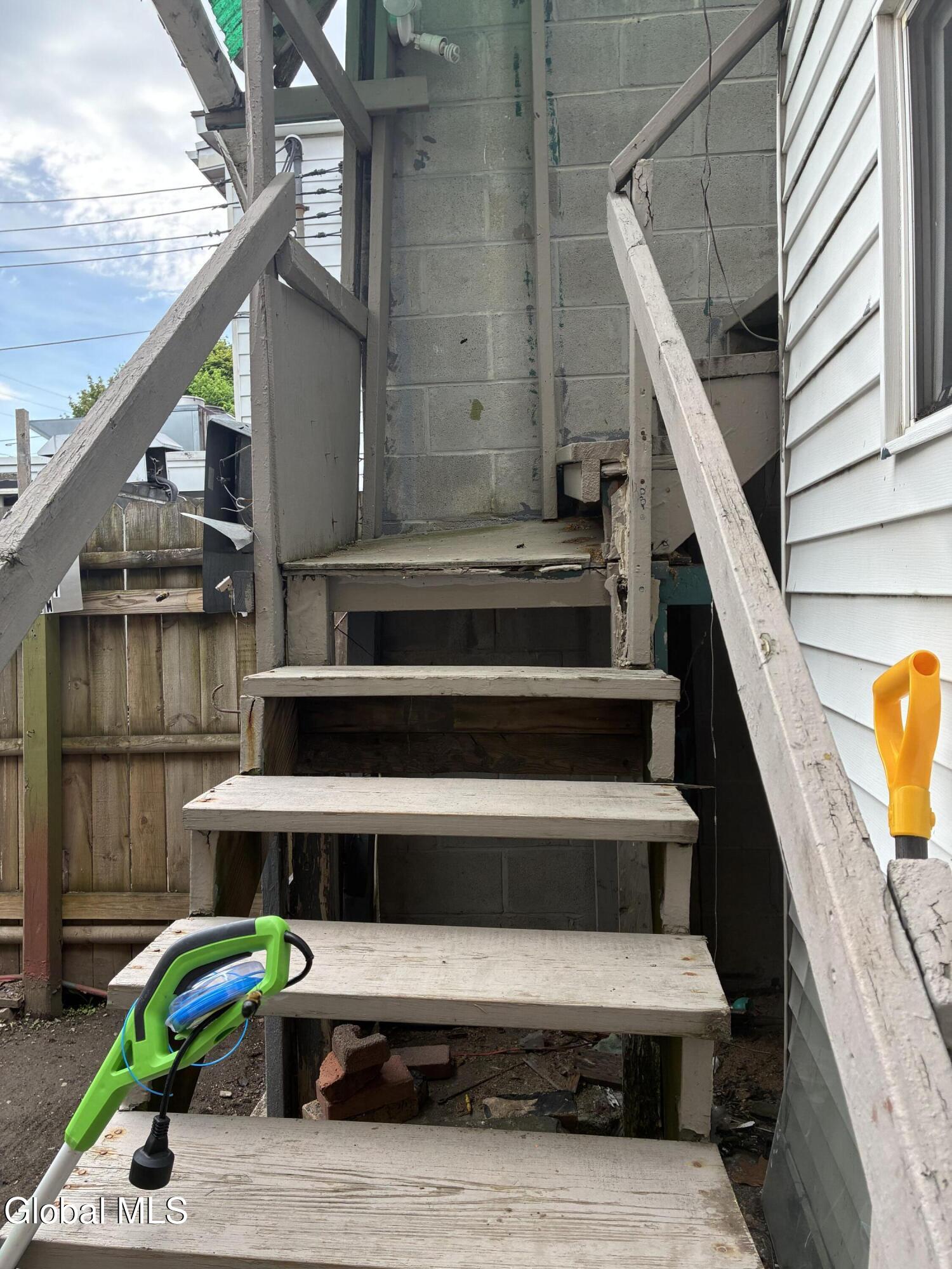 576 2nd Avenue Troy NY 12182