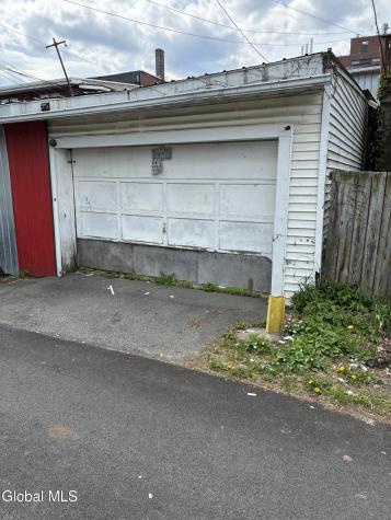 576 2nd Avenue Troy NY 12182