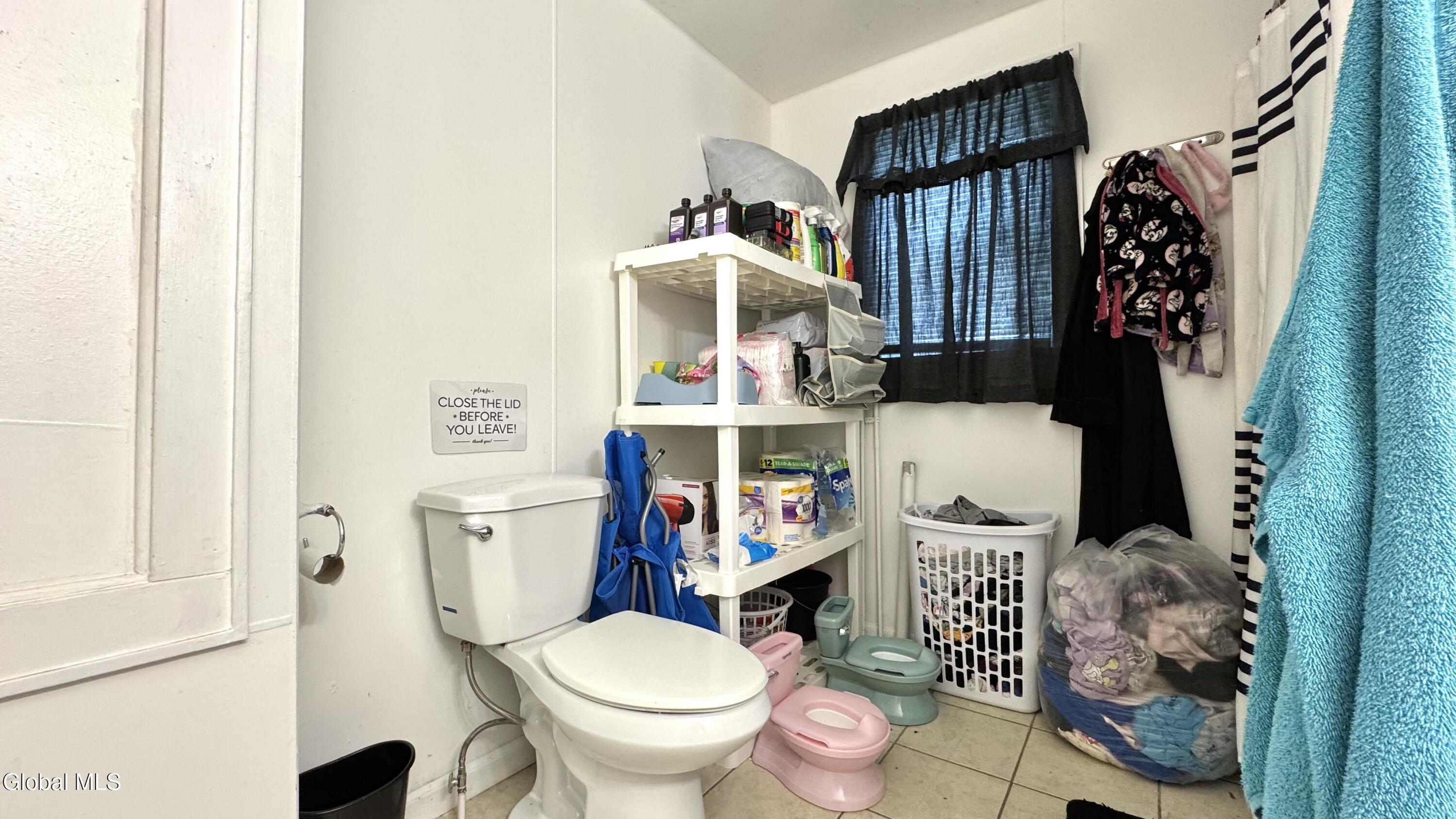 22 Van Derveer Street Amsterdam NY 12010