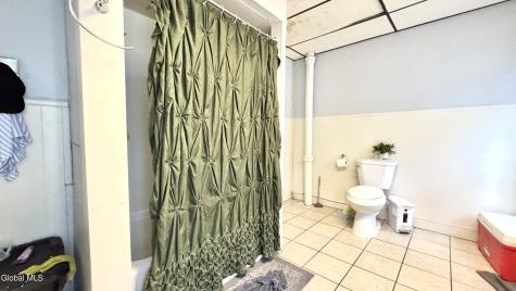 22 Van Derveer Street Amsterdam NY 12010