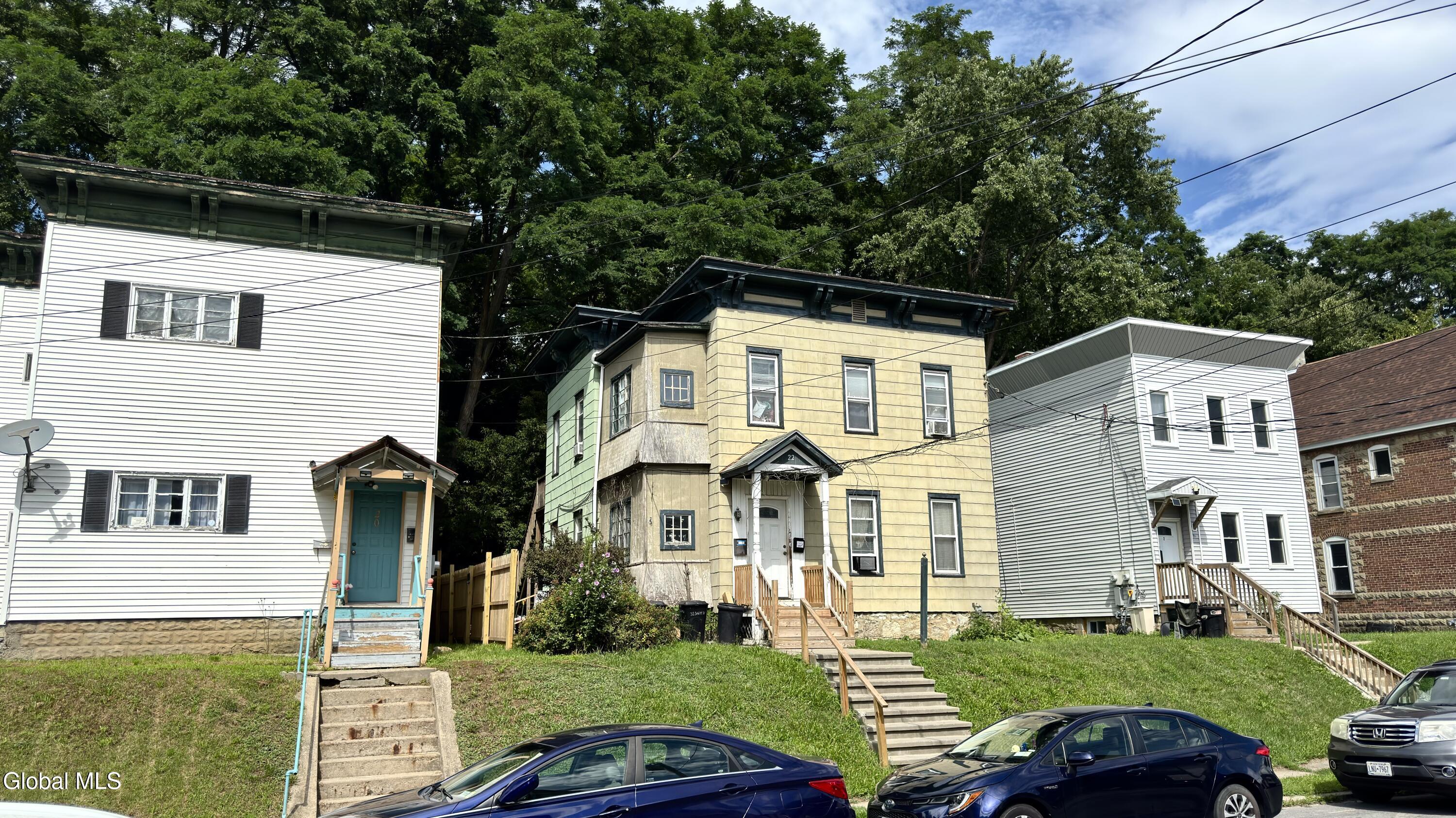 22 Van Derveer Street Amsterdam NY 12010