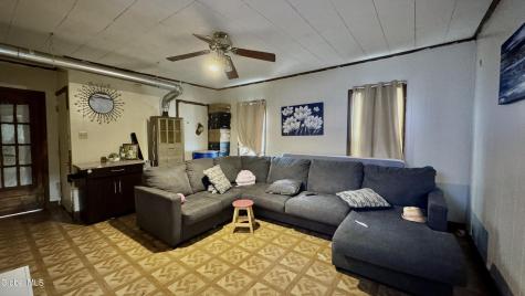 22 Van Derveer Street Amsterdam NY 12010