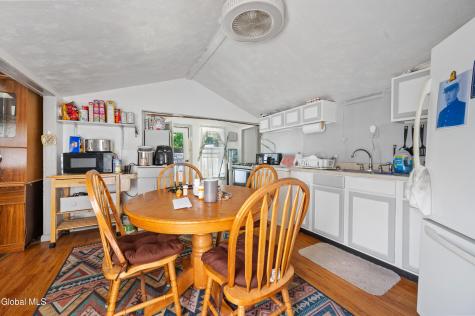 319 Speigletown Road Troy NY 12182