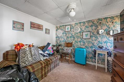 319 Speigletown Road Troy NY 12182