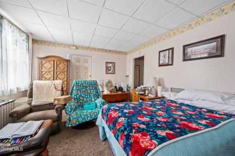 319 Speigletown Road Troy NY 12182
