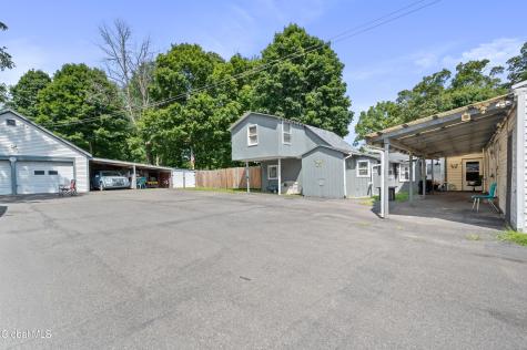 319 Speigletown Road Troy NY 12182