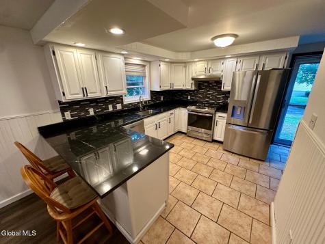 229 Middletown Road Waterford NY 12188