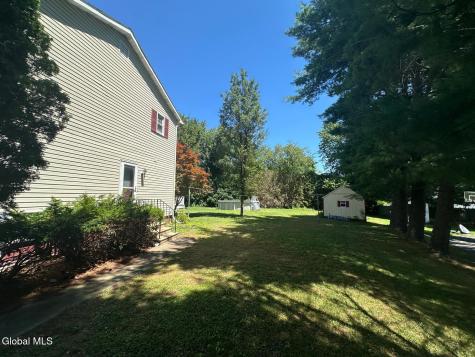 229 Middletown Road Waterford NY 12188
