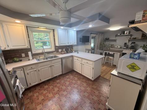 229 Middletown Road Waterford NY 12188