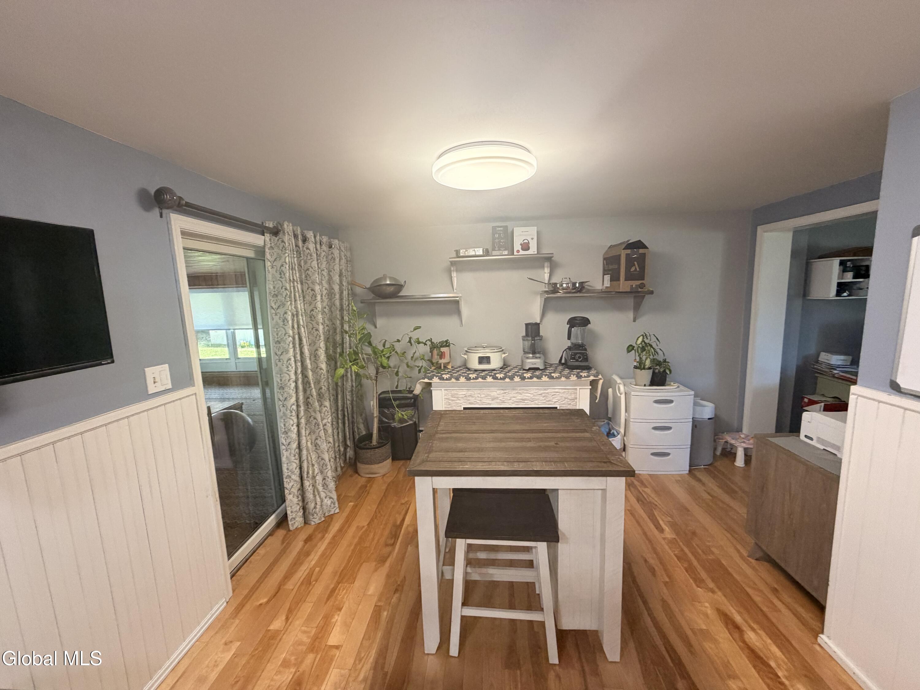 229 Middletown Road Waterford NY 12188