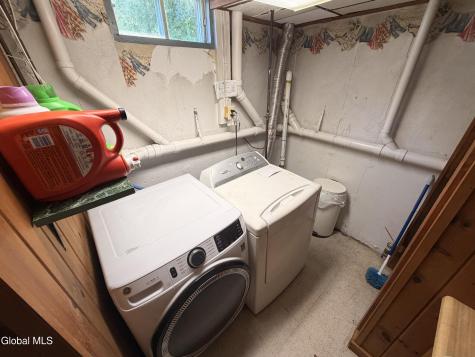 229 Middletown Road Waterford NY 12188