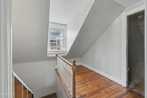 81 N Allen Street Albany NY 12203
