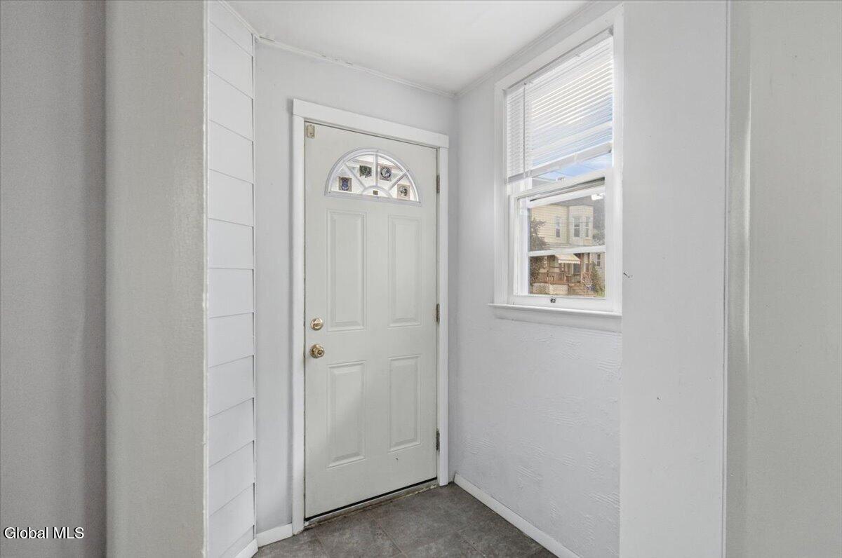 48 Storrie Street Amsterdam NY 12010