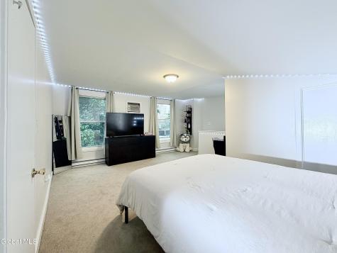377 Hamilton Street Albany NY 12210