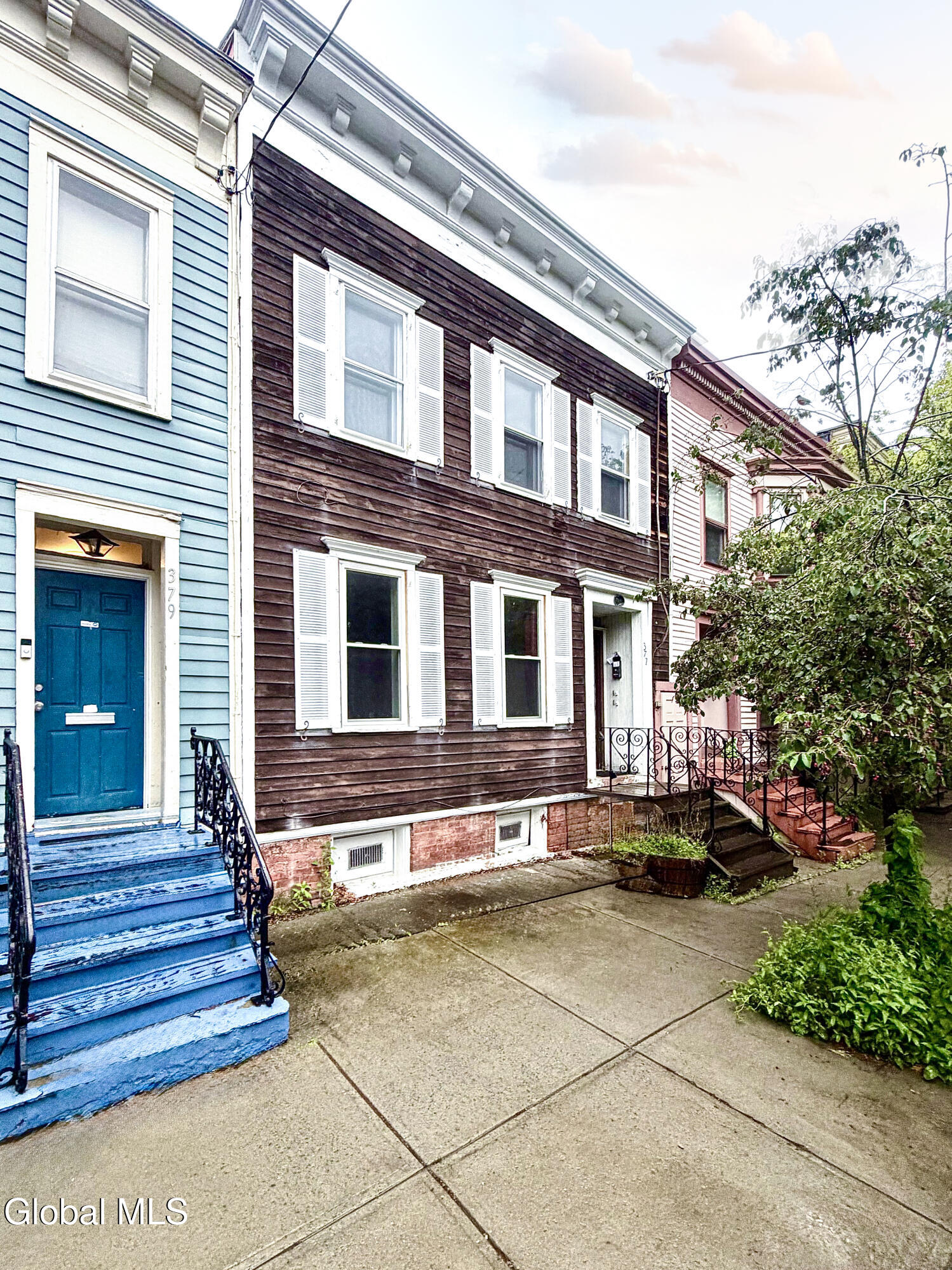 377 Hamilton Street Albany NY 12210