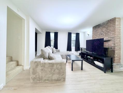 377 Hamilton Street Albany NY 12210
