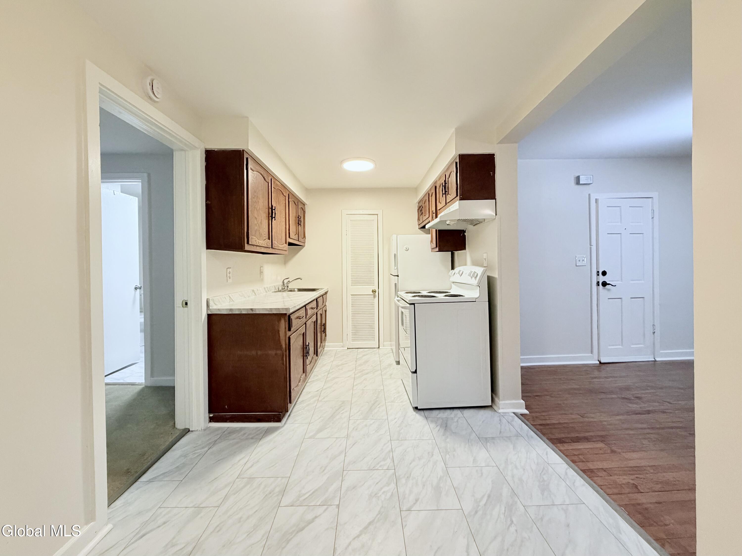 377 Hamilton Street Albany NY 12210