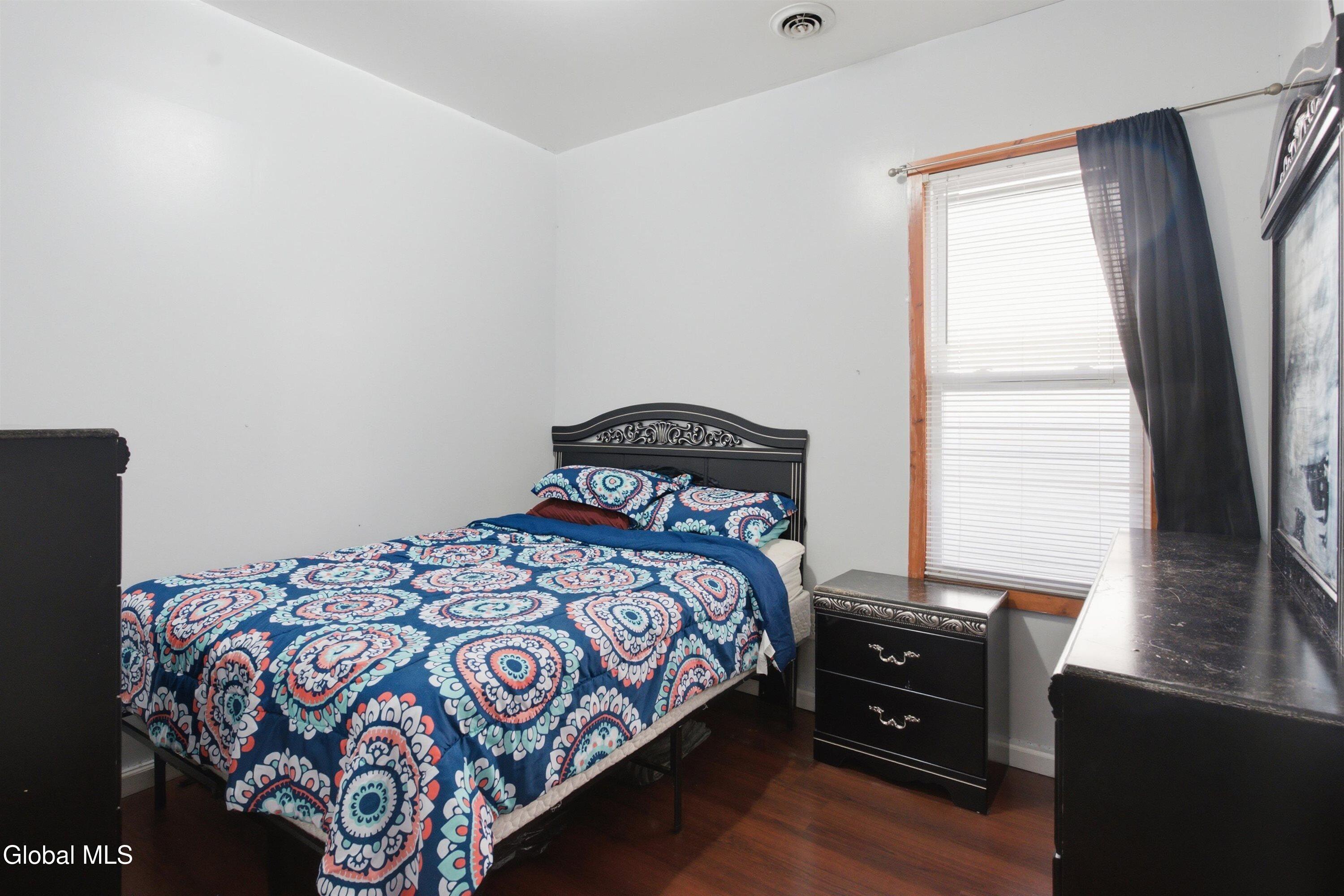 825 Lincoln Avenue Schenectady NY 12307