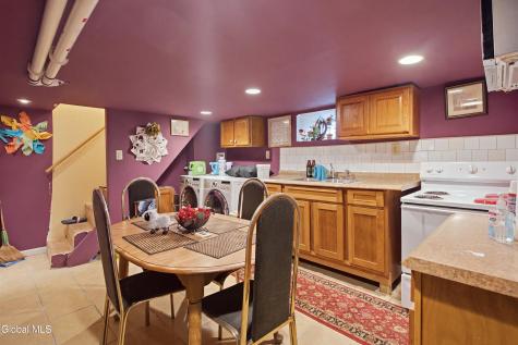 825 Lincoln Avenue Schenectady NY 12307