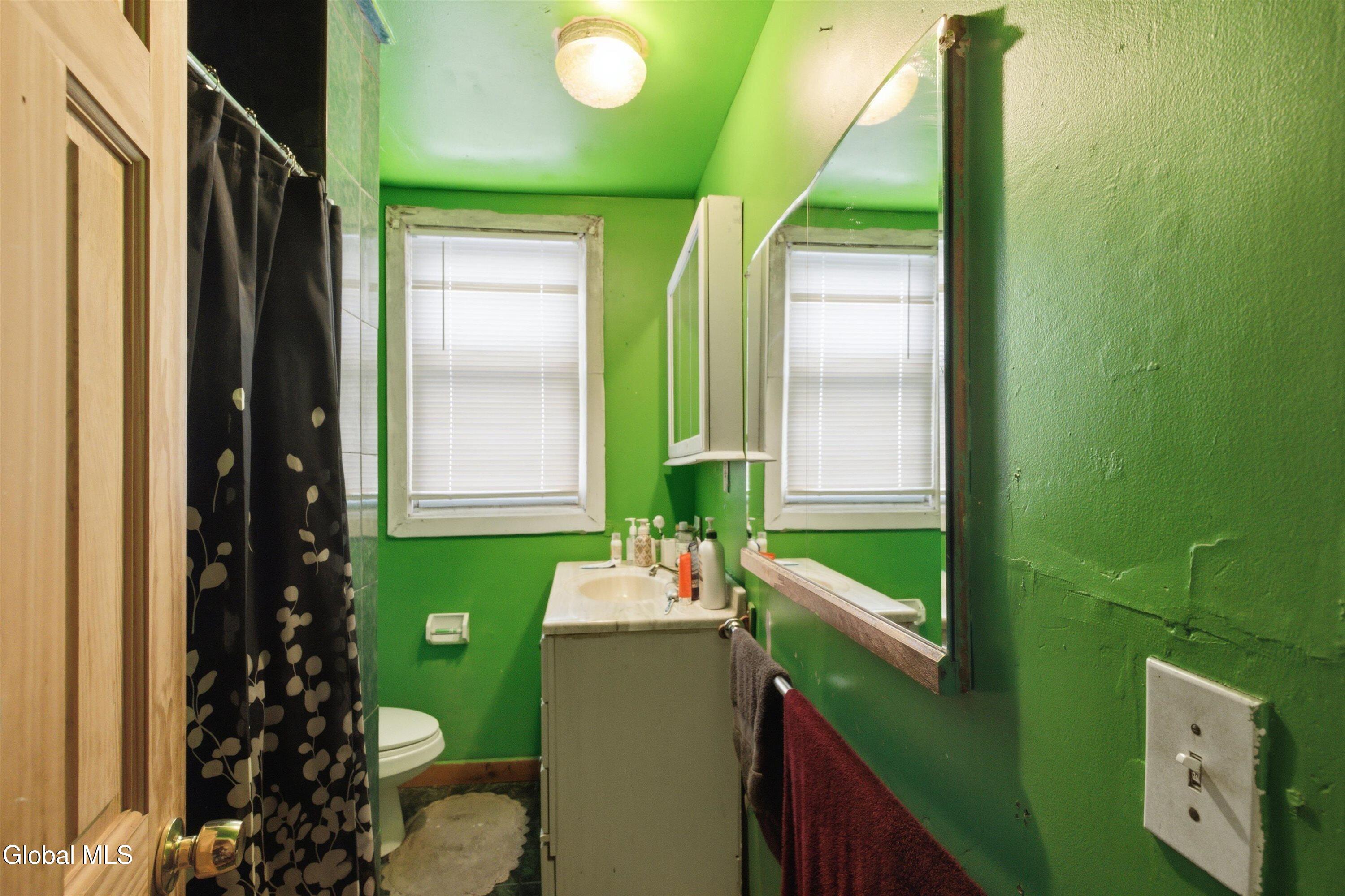 825 Lincoln Avenue Schenectady NY 12307