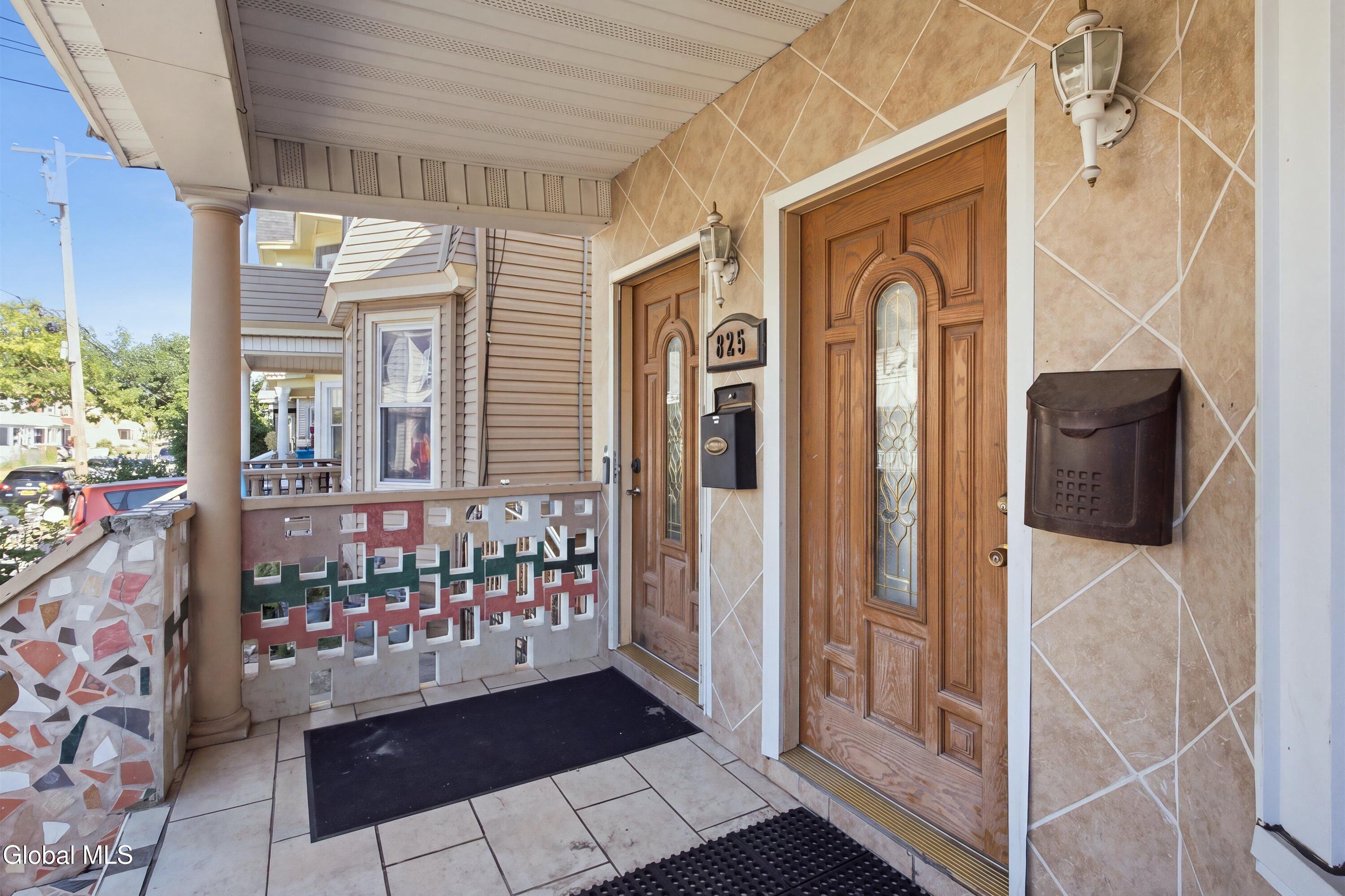 825 Lincoln Avenue Schenectady NY 12307