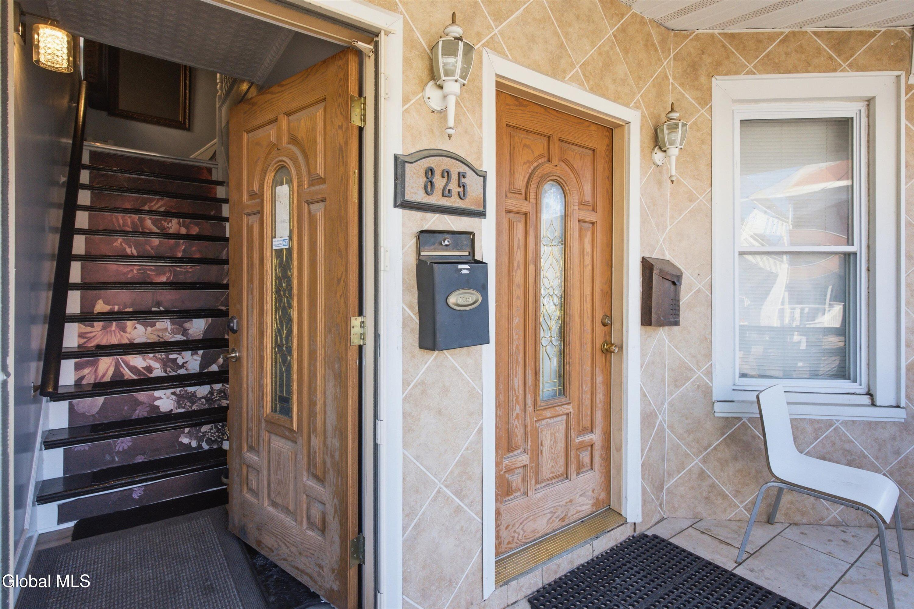 825 Lincoln Avenue Schenectady NY 12307