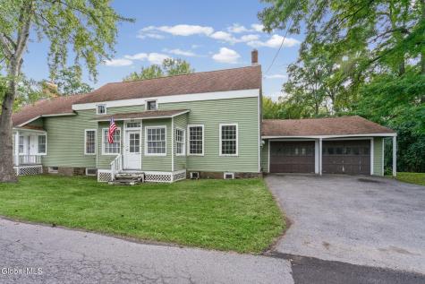 271 Brandle Road Altamont NY 12009