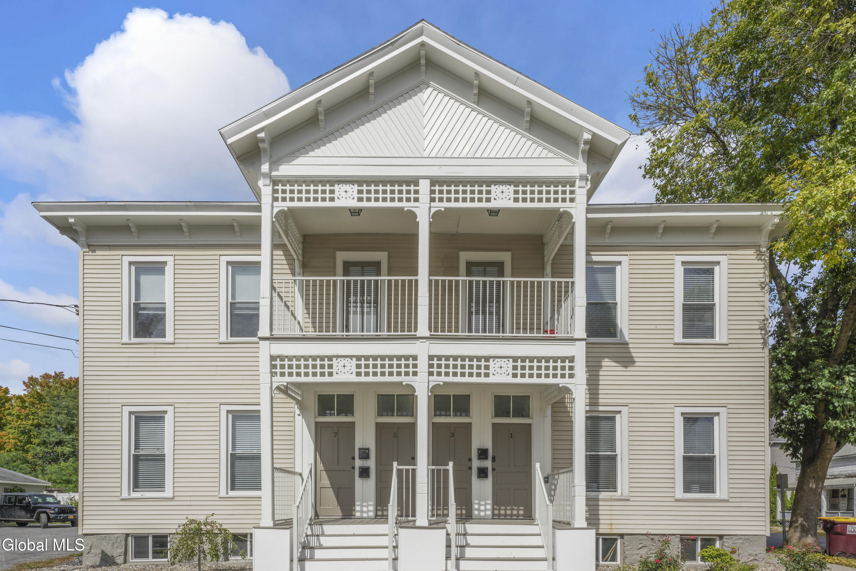 1 Oak Street Saratoga Springs NY 12866
