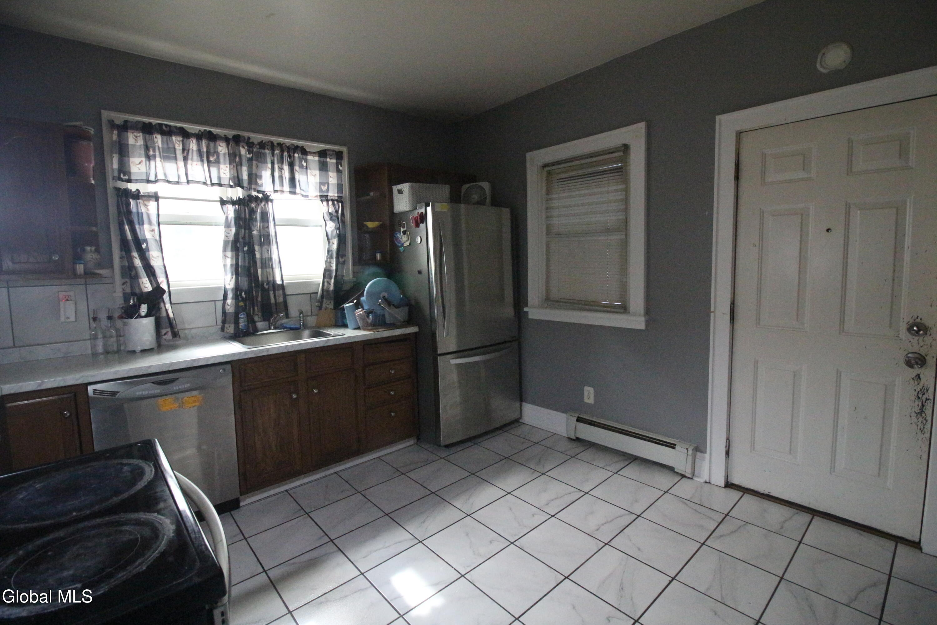 1906 Campbell Avenue Schenectady NY 12306