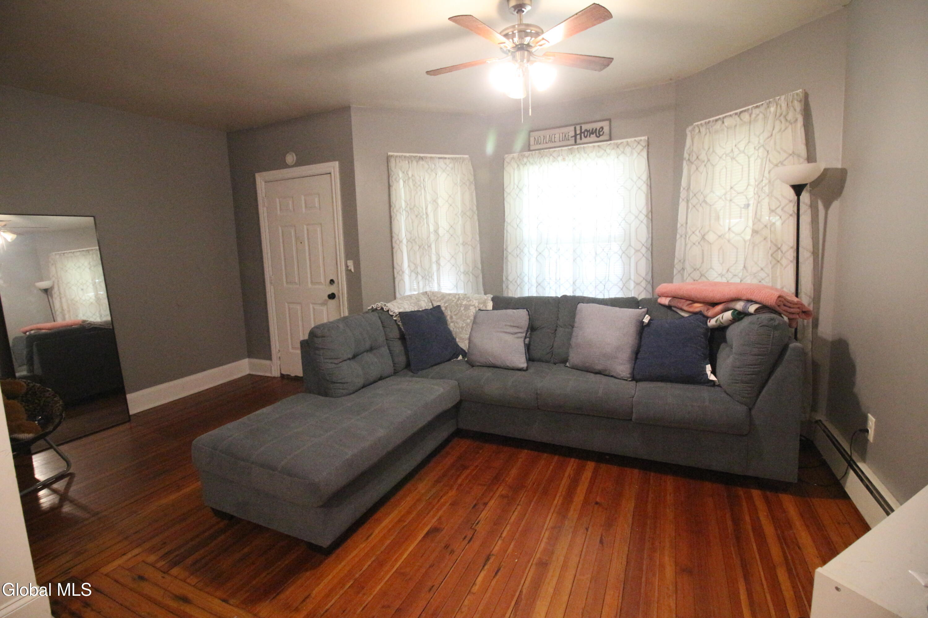 1906 Campbell Avenue Schenectady NY 12306